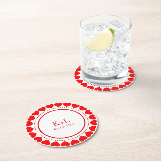 バレンタイン赤いハートサークルカスタム文字 ラウンドペーパーコースター (インサイチュ)