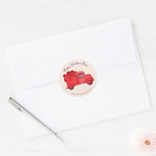 バレンタイン赤いハート配送トラック ラウンドシール (封筒)