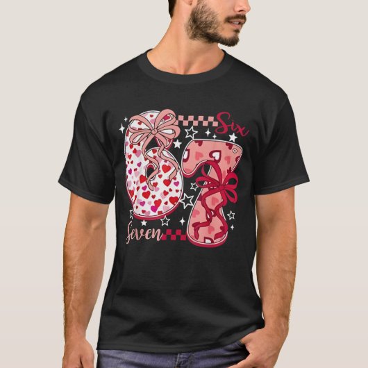 バレンタイン67 六七 6 7 ミーム バレンタインデー女子 Tシャツ (正面)