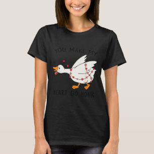 バレンタイン ハートのガチョウ Funny You Make My Heart Go Honk Tシャツ