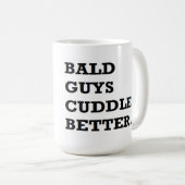 バレンタイン: 禿げた人はよりよく抱きしめます コーヒーマグカップ (正面右)