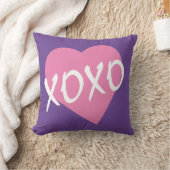 バレンタインXOXOキスハグピンクハート紫 クッション (ブランケット)