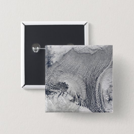 バレンツ海の上の珍しい雲の形成 缶バッジ (正面&裏面)