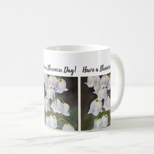 バレーウォーター色の花のレディーバグとユリ コーヒーマグカップ (正面右)