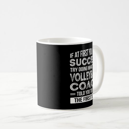 バレーボールのコーチおもしろいギフトありがとう コーヒーマグカップ (正面右)
