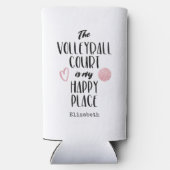 バレーボールのコートは私の幸せな場所のタイポグラフィ スリム缶クーラー (裏面)