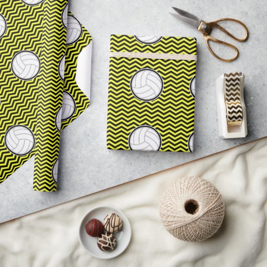 バレーボールブラックシェブロンプラスあなたのチームカラーギフト ラッピングペーパー (クラフト)