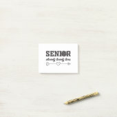 バレーボール上級バレーボールチーム2022年卒業 ポストイット (デスク上)