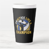 バレーボール選手 | Championのように練習 カフェラテマグ (正面)