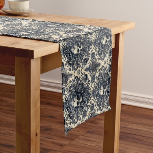 バロックパンク – ゴシックスカル ショートテーブルランナー (インサイチュ)