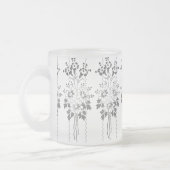 バロック壁紙フラワーブーケグレー フロストグラスマグカップ (左)