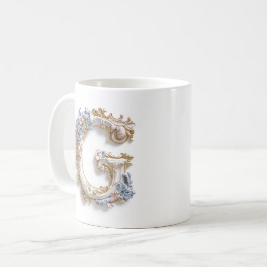 バロック様式のアルファベット「D」コーヒー好きなプリンセスのためのマグ コーヒーマグカップ (正面左)