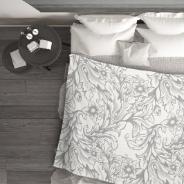 バロック・アカンサス・リーフ・グレイ フリースブランケット