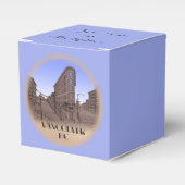 バンクーバーギフトボックスパーソナライズされたガスタウンのギフトボックス フェイバーボックス (正面サイド)