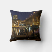 バンクーバー2つの橋枕 クッション (裏面)