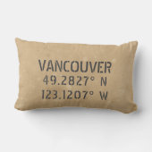 バンクーバーBC緯度装飾用クッション ランバークッション (裏面)