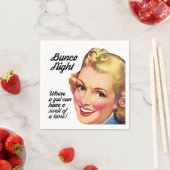 バンコおもしろいナイトレトロヴィンテージ女性の腫れ スタンダードカクテルナプキン (インサイチュ)