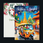 「バンコクでクリスマス」グリーティングカード ノートカード<br><div class="desc">クリスマスの時期に、あなたではない街で、美しく作られた場所に特化したカードで愛を距離を超えて伝えましょう。ロンドンのきらきらと光るテームズ川から、パリの柔らかに照らされた大通り、ローマとベニスの永遠のロマンス、ベルリンの活気あふれる冬のエネルギー、上海、シンガポール、バンコクの輝かしい祭りまで、あなたがいる場所の魔法をとらえたグリーティングを、家で待っている人々の心に直接届けましょう。</div>