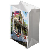 バンティンビクトリアング付き黄色 – マーサのブドウ畑 ミディアムペーパーバッグ (正面アングル)