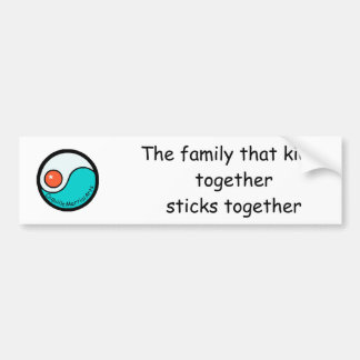 バンパー: その家族蹴りのtogethersticks… バンパーステッカー