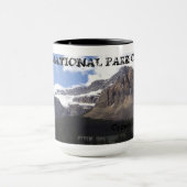 バンフ国立公園- V型マークの氷河 マグカップ (中央)