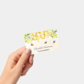 バンブルミツバチ蜂蜜イエローフローラ名文字 バッジ (Handheld)