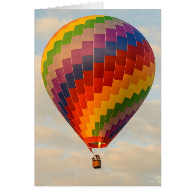 バン·ヴィエン·ラオス。熱気球 (正面)