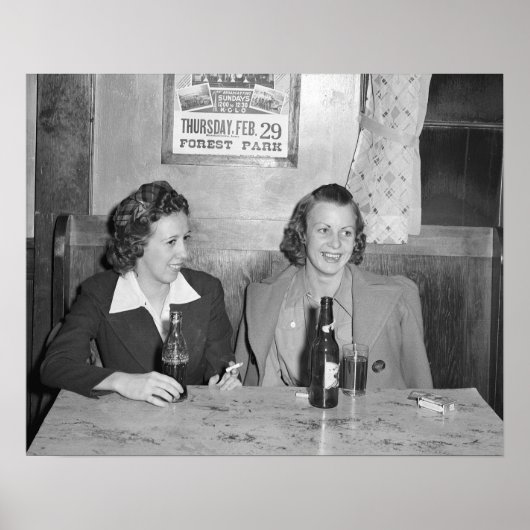 バーに集う少女たち、1940年。ヴィンテージ写真 ポスター (正面)