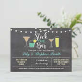 バーのチョークの婚約のカクテルパーティーに貯蔵して下さい 招待状 (スタンド正面)