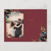 バーガンエレガントディフローラ開花と緑結婚の インビテーションポストカード (裏面)