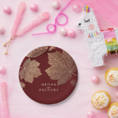 バーガンディおよび金ゴールドの紅葉の結婚 ペーパープレート (パーティー)