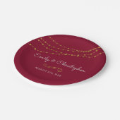 バーガンディと金箔のストリングライトプレート ペーパープレート (アングル)