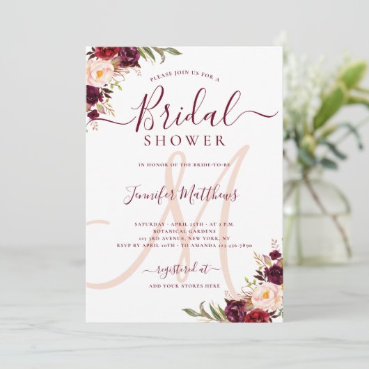 バーガンディの花のエレガントなモノグラムのブライダルシャワー 招待状 (スタンド正面)