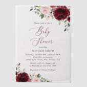 バーガンディの花，ピンクの花，ボホ，赤ちゃんシャワー ベラム紙招待状 (正面)