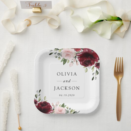 バーガンディの花、ピンクの花、緑結婚、 ペーパープレート (ウェディング)