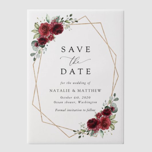 バーガンディの花、赤い花、フローラ結婚の ベラム紙招待状 (正面)