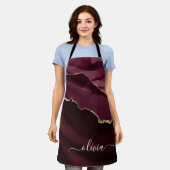 バーガンディゴールドアゲートジオードゴールドモノグラム エプロン (着用した状態)