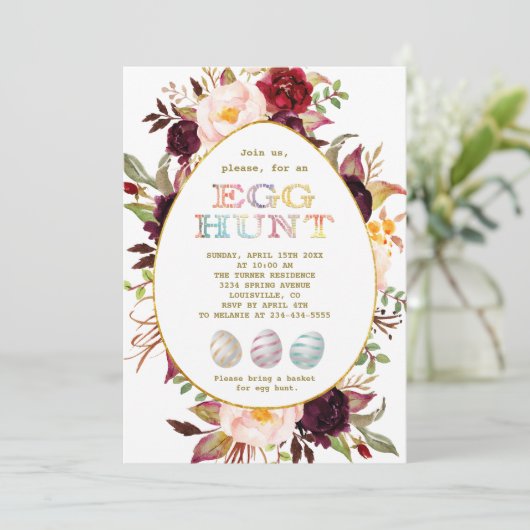 バーガンディピンクのブラッシュフラワー ゴールドエッグハント イースター 招待状 (スタンド正面)