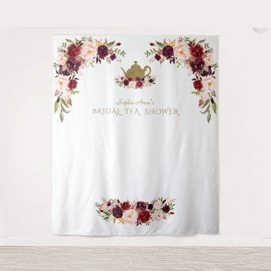 バーガンディピンクの花のプリンセスシャワーお茶の写真撮影ブース タペストリー (正面)