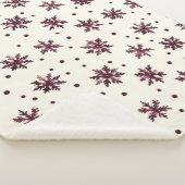 バーガンディレッドクリームスノーフレークスクリスマス シェルパブランケット (3/4)