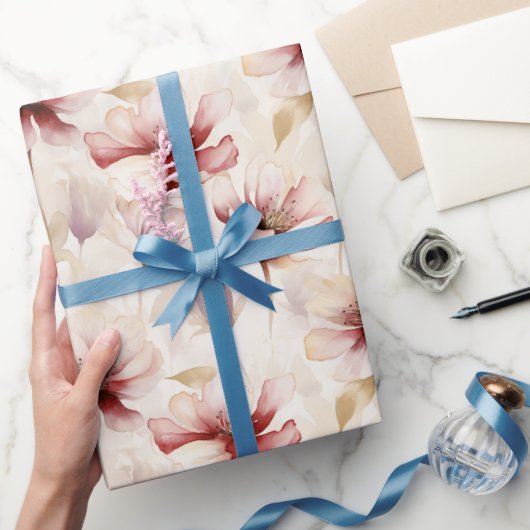 バーガンディレッドクリームフラワーブライダルシャワー ラッピングペーパー (ギフト)