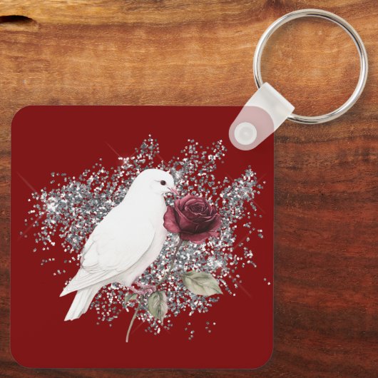 バーガンディレッドシルバーグリッターフェザードマスク キーホルダー (裏面)