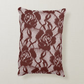 バーガンディレッドローズレースフラワル アクセントクッション (裏面(縦))