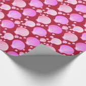 バーガンディーな背景のピンクの貝殻 ラッピングペーパー (角)