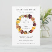 バーガンディーイエローフローラルウェディングセーブザデートカード 招待状 (スタンド正面)