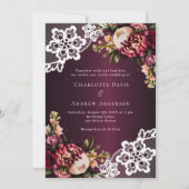 バーガンディーピンクの桃のフローラ結婚レース 招待状 (正面)