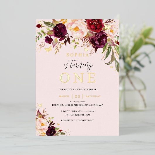 バーガンディーピンクウォーター色フローラガール1st誕生日 箔招待状 (立ち正面)