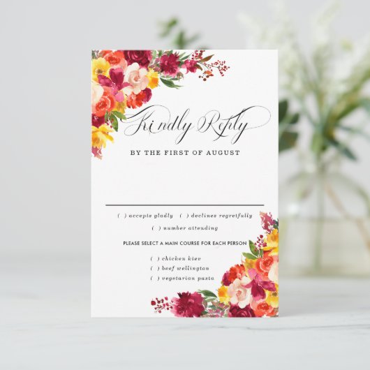 バーガンディーピンクオーランウェディングRSVPカード、食事のオプション 出欠カード (スタンド正面)