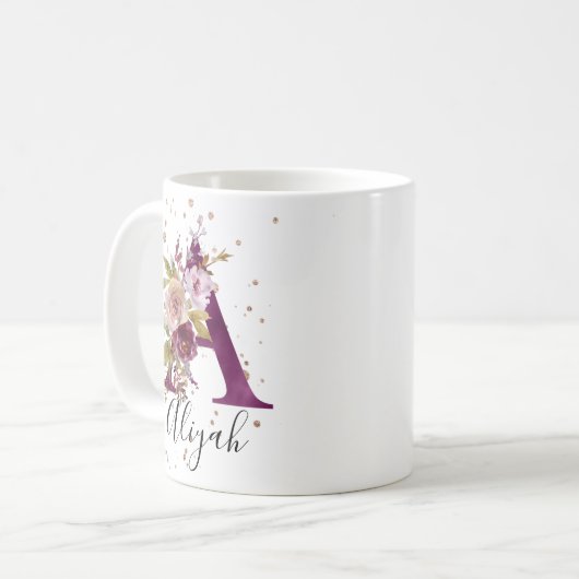 バーガンディーピンククリームフローラ文字Aモノグラム コーヒーマグカップ (正面左)