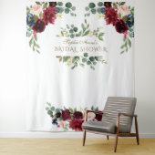 バーガンディーピンクフローラブライダルシャワープロップ タペストリー (インサイチュ)